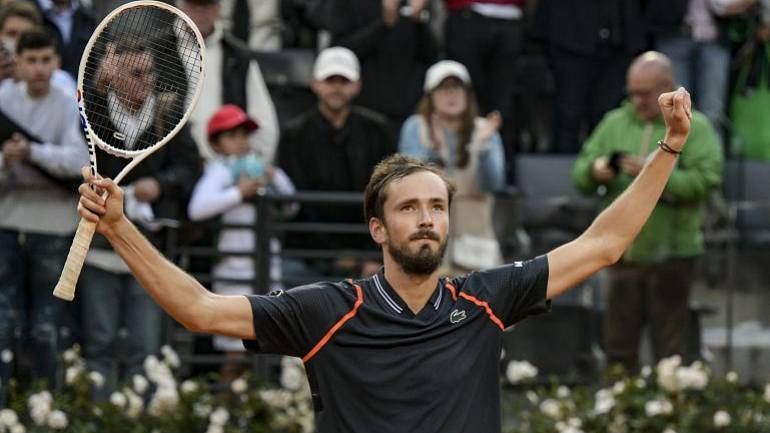 Чесноков: Поражение Медведева – катастрофа, он сделал букет ошибок Чесноков: Поражение Медведева – катастрофа, он сделал букет ошибок