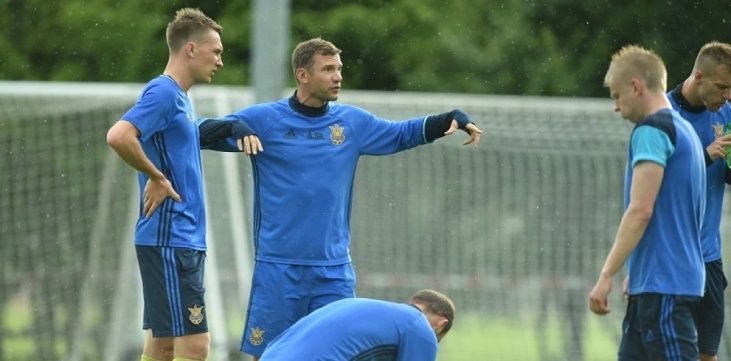 Евгений Левченко: В сборную Шевченко важно взять помощников, которые будут находиться вне распрей украинского футбола