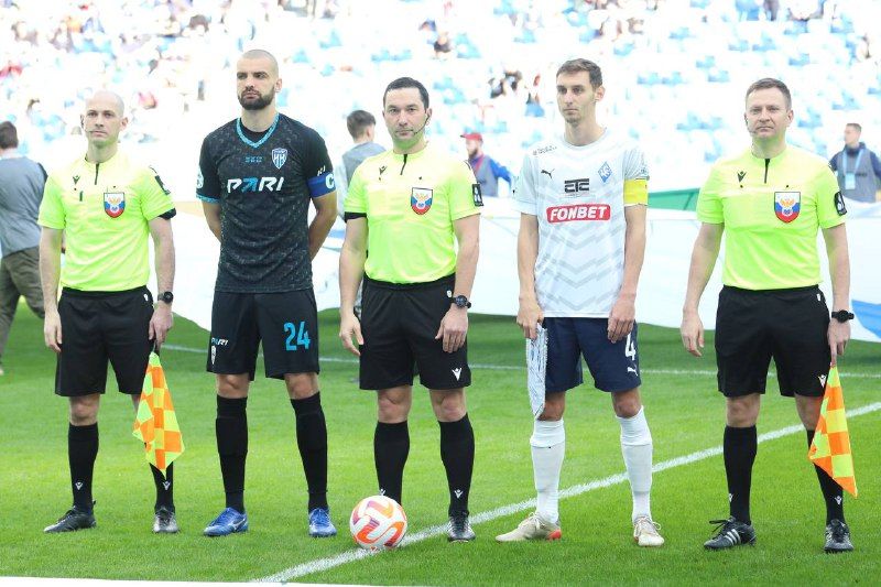 Спортивный директор «Крыльев Советов» раскритиковал арбитра матча с «Пари НН» Спортивный директор «Крыльев Советов» раскритиковал арбитра матча с «Пари НН»