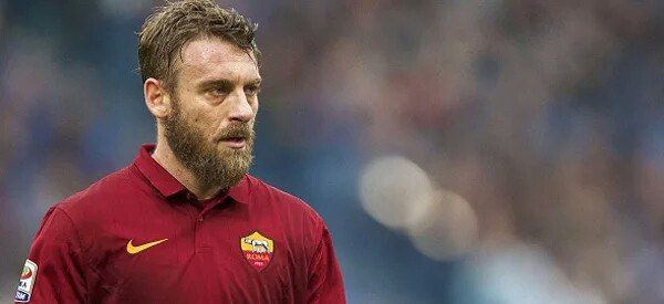 Даниэле Де Росси дисквалифицирован на 2 матча за хамское поведение Даниэле Де Росси дисквалифицирован на 2 матча за хамское поведение