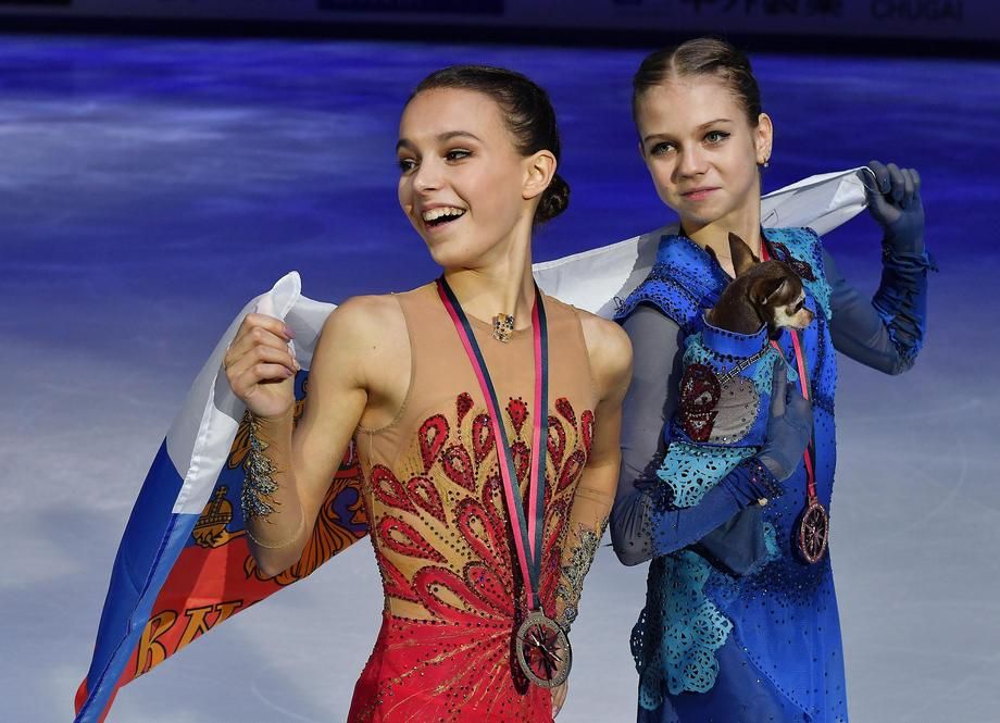 Трусова заявила пять четверных прыжков в произвольной программе чемпионата Европы, Косторная – без четверных