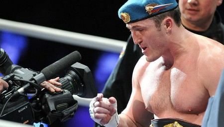 Денис Лебедев лишен пояса WBA
