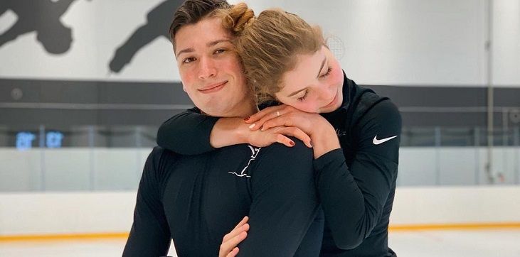 Еще два фигуриста снялись с этапа Кубка России