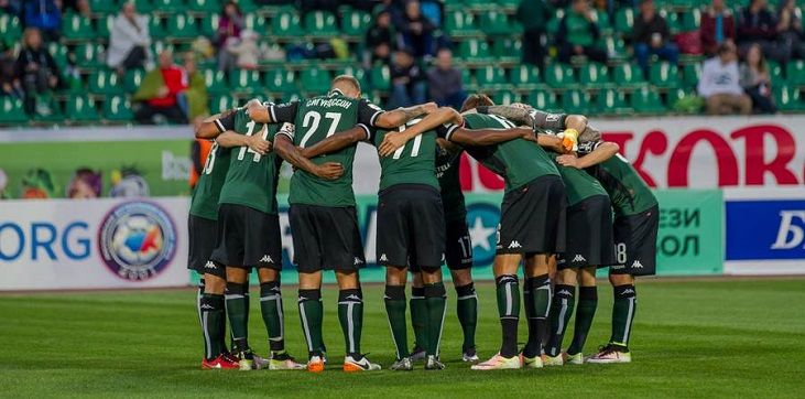 «Краснодар» не смог вытеснить «Зенит» из тройки лидеров