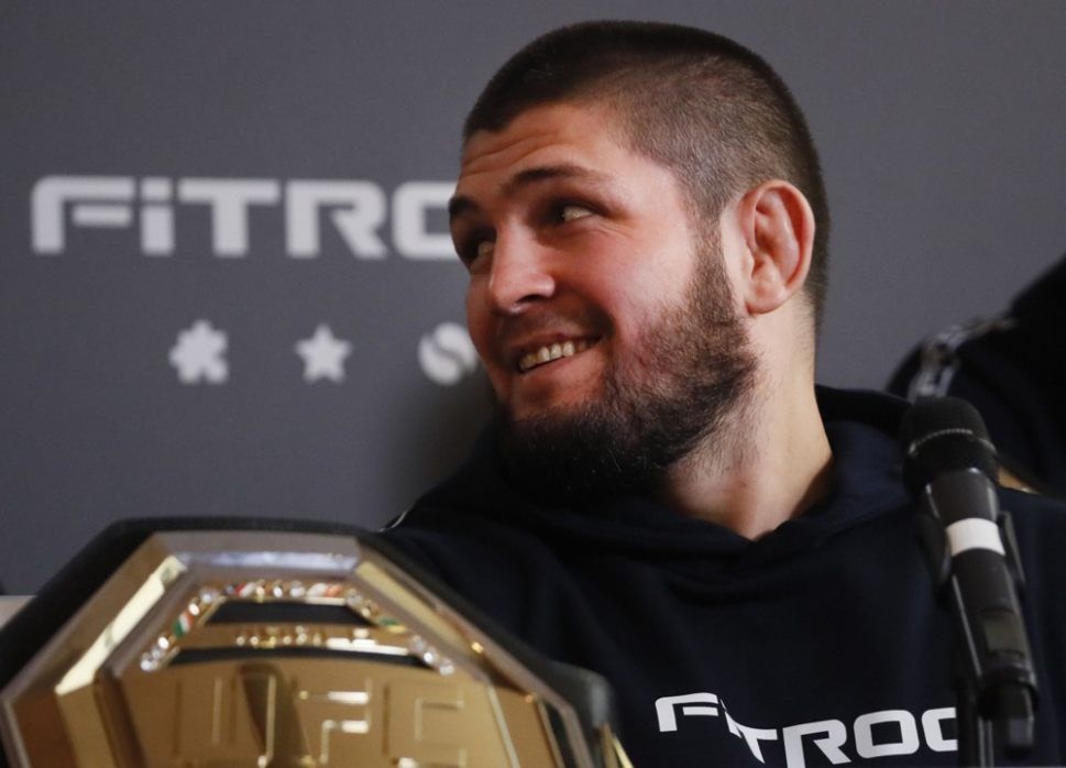 Карточку с изображением Хабиба продали за 1,7 миллиона рублей