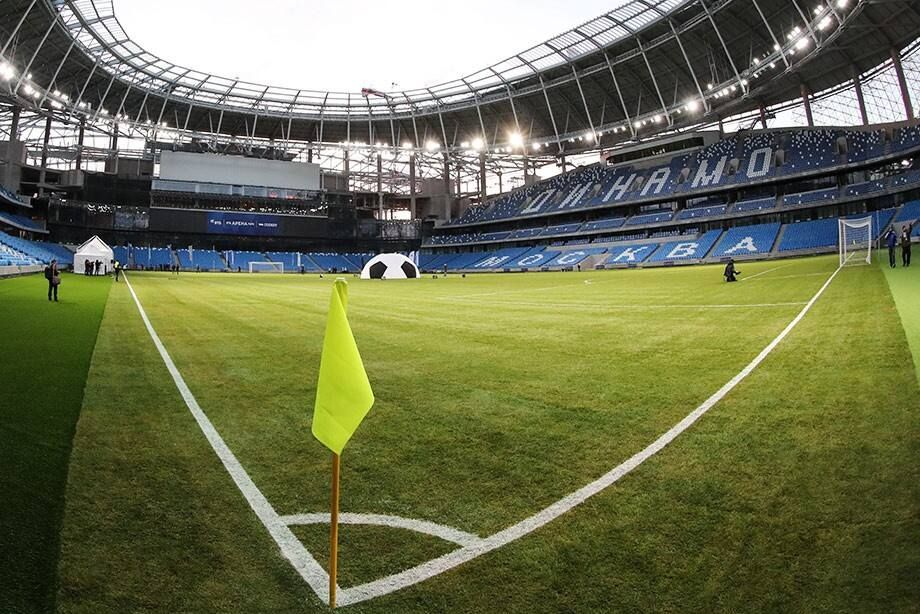 Новый стадион «Динамо» настолько современный, что даже мусор там выкидывает вакуум