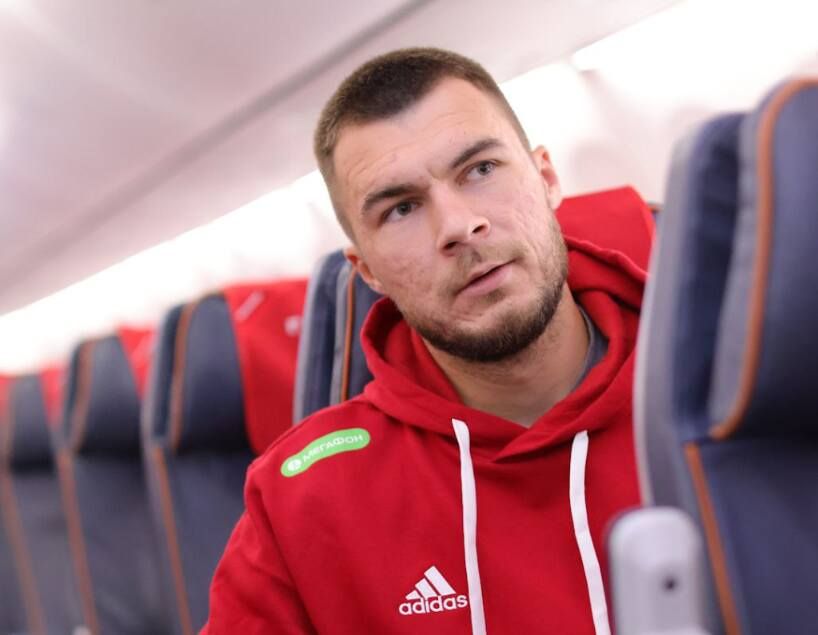 Сборная России по футболу вылетела в Бишкек