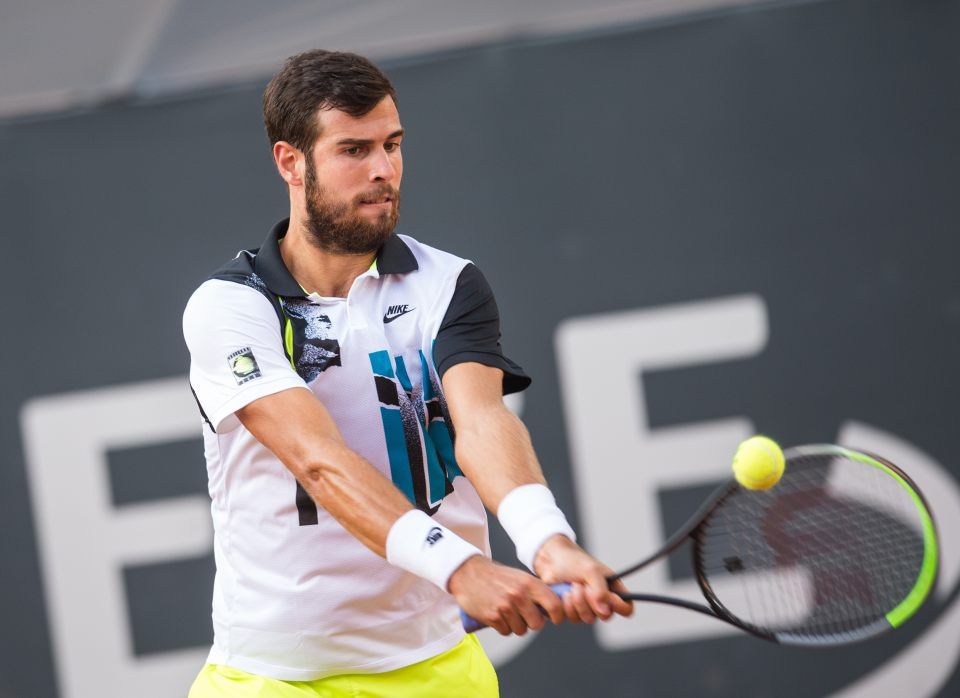 Карен Хачанов обыграл Зизу Бергса на турнире в Хёрлингеме