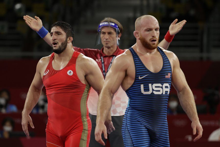 Олимпийский чемпион Садулаев отказался уходить в MMA