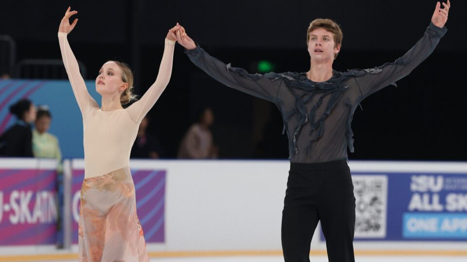 Российские фигуристы победили во всех видах программ на юниорском Гран-при ISU в Китае