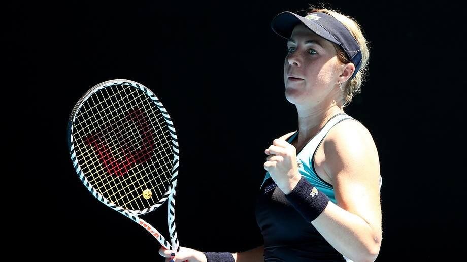 Павлюченкова вышла в следующий круг Australian Open, обыграв Плишкову на тай-брейке