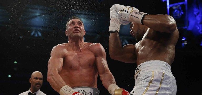 Кличко может устроить бой-реванш с Джошуа. Украинцу предложили больше 20 млн?