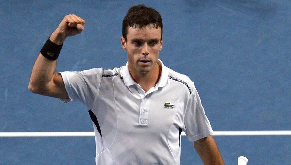Баутиста-Агут вышел в полуфинал St. Petersburg Open