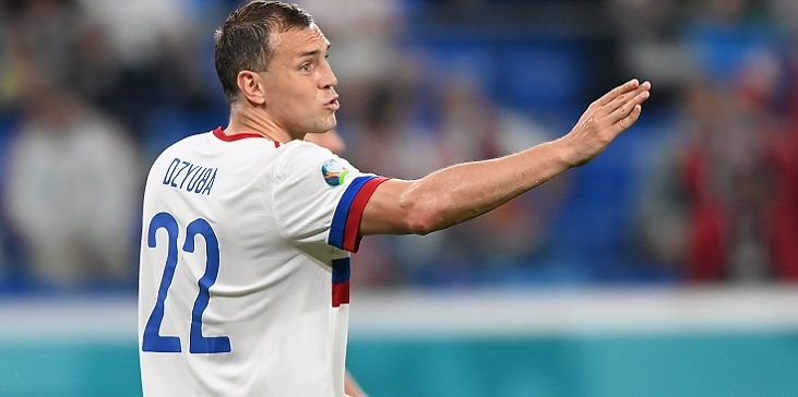 Широков раскритиковал сборную России за игру через Дзюбу