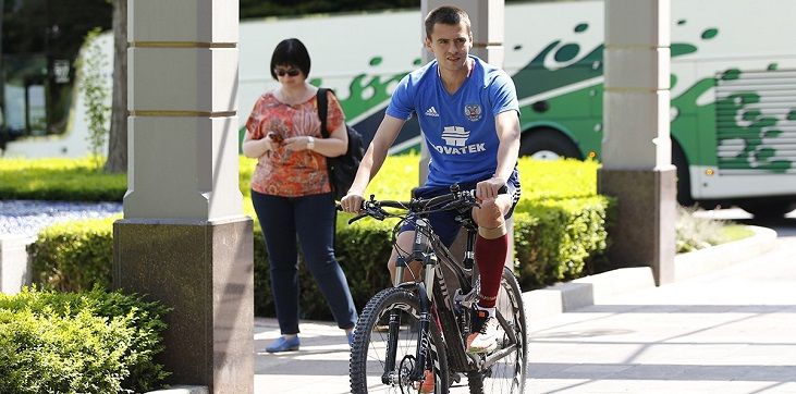 Георгий Щенников: Придется столкнуться с давлением, если окажусь в составе на игру с Англией (ВИДЕО)