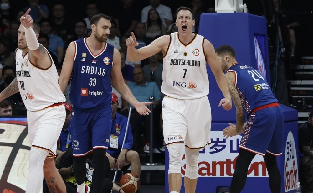 Сборная Германии впервые в истории стала чемпионом мира по баскетболу Сборная Германии впервые в истории стала чемпионом мира по баскетболу