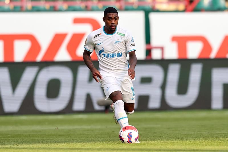 Кечинов считает, что Малком любит Россию из-за высокой зарплаты в «Зените» Кечинов считает, что Малком любит Россию из-за высокой зарплаты в «Зените»