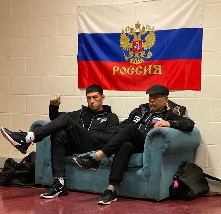 Машьянов Бивол США Флаг России.jpeg
