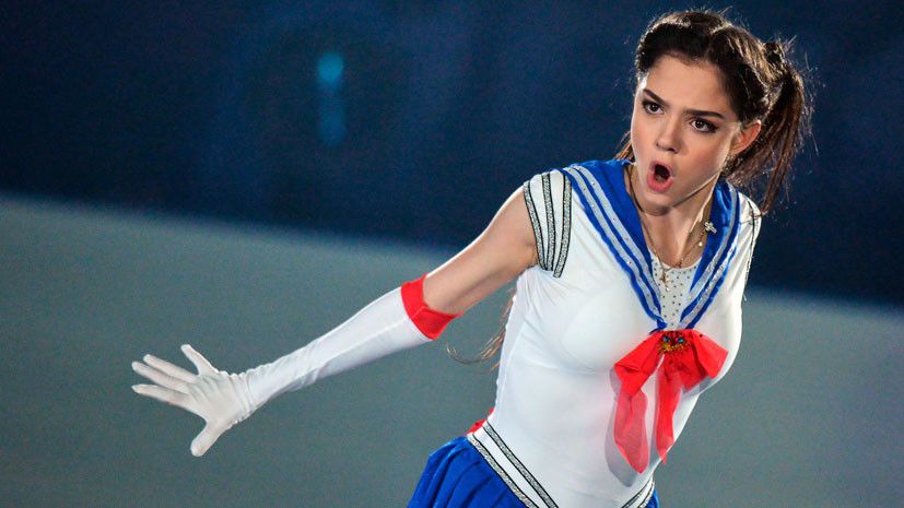 Медведева выиграла этап Гран-при по фигурному катанию в Осаке, Цурская стала третьей