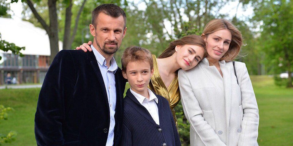 Жена Семака: Ежедневно поддерживаю связь с космосом для моего крепко стоящего на земле мужчины