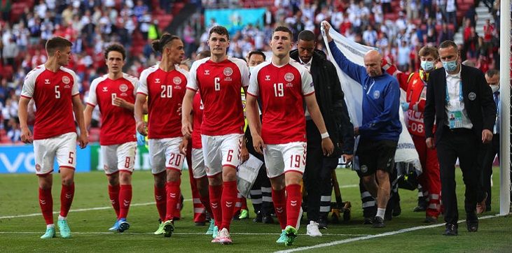 УЕФА вручил World fair play сборной Дании по итогам Евро-2020
