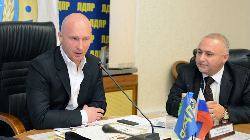 Депутат Госдумы Лебедев - о фанатах на стадионах: Нашим болельщикам вирус нипочем