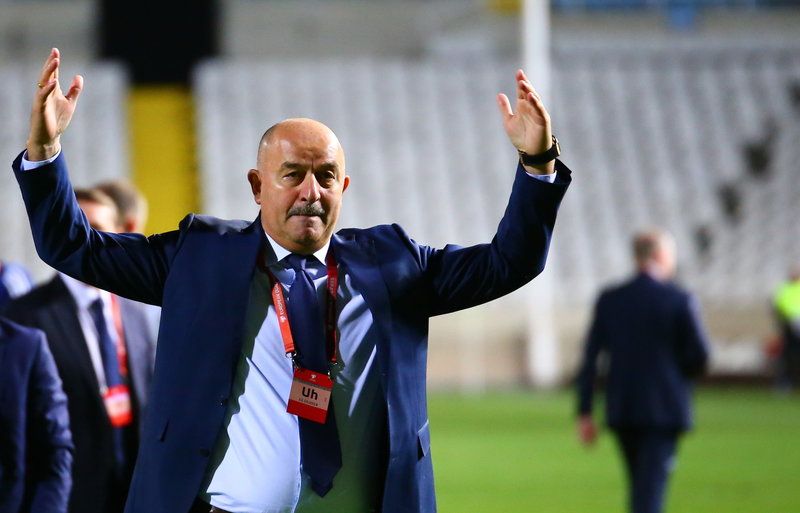 Станиславу Черчесову продлят контракт – до новогодних праздников