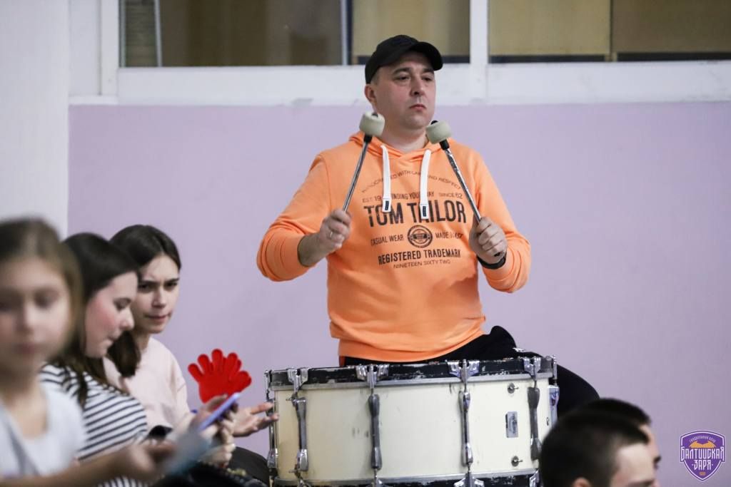 Болельщики на матче «Балтийской Зари»