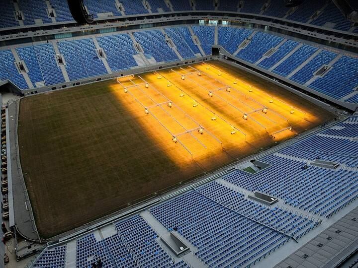 Первый матч на «Крестовском»