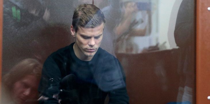 Александр Кокорин: Хотелось бы вернуться в футбол. Пока говорят, что возьмут