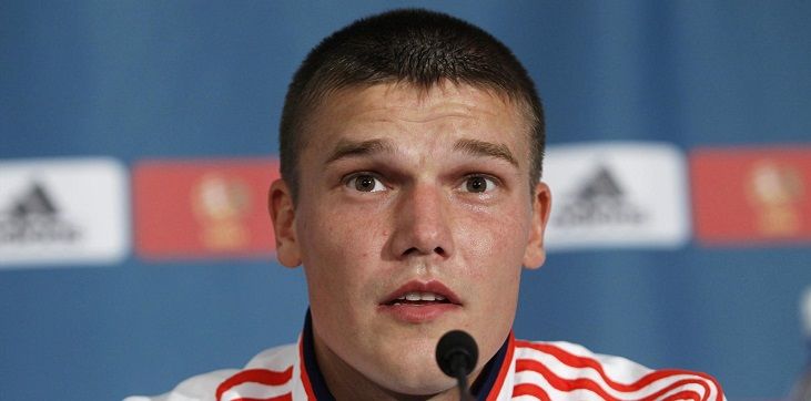 Денисов еще не в Португалии, Кокорин вылетит на сбор в ближайшее время Денисов еще не в Португалии, Кокорин вылетит на сбор в ближайшее время