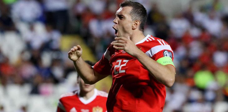 Безуглов назвал ситуацию с Дзюбой дикостью