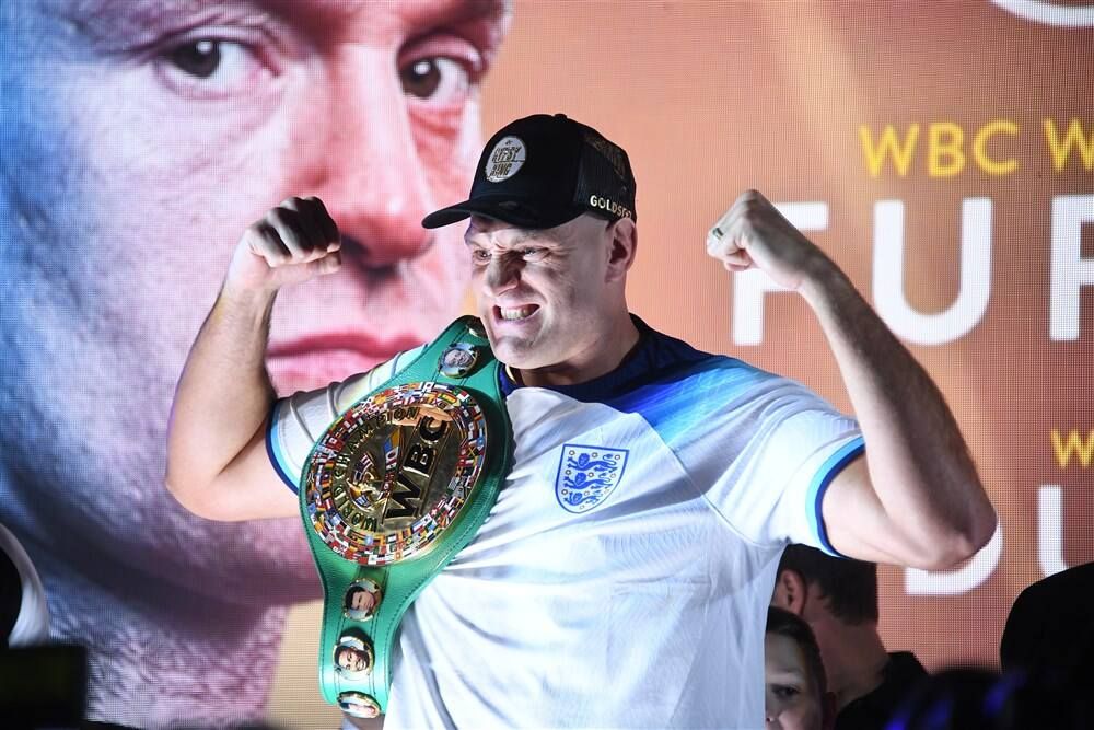 Отец чемпиона WBC Тайсона Фьюри сказал сыну уволить своего тренера