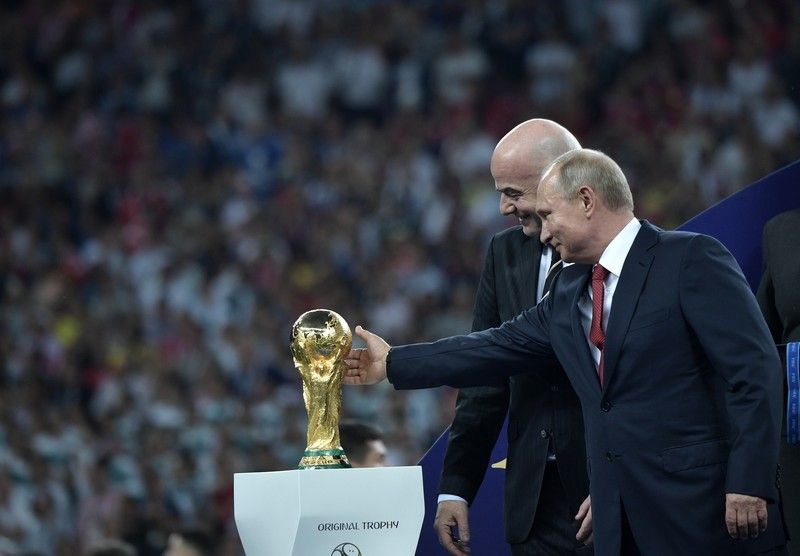 Инфантино поблагодарил Путина за чемпионат мира в России