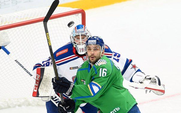 «Салават Юлаев» в овертайме переиграл СКА