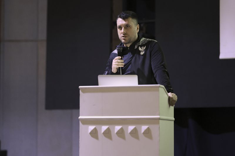 Павел Каманцев