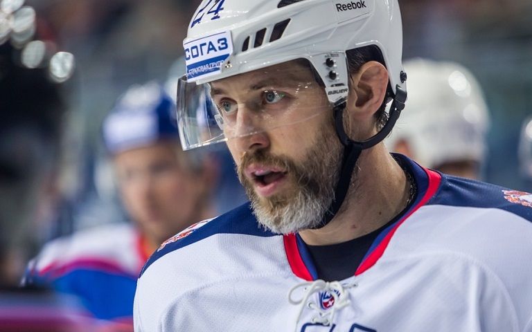 Форвард «Амура» Александр Фролов: Исключение «Кузни» удивило и расстроило