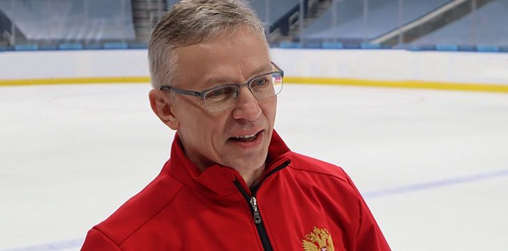 Ларионов заявил, что сборная России в полуфинале будет играть за своих матерей