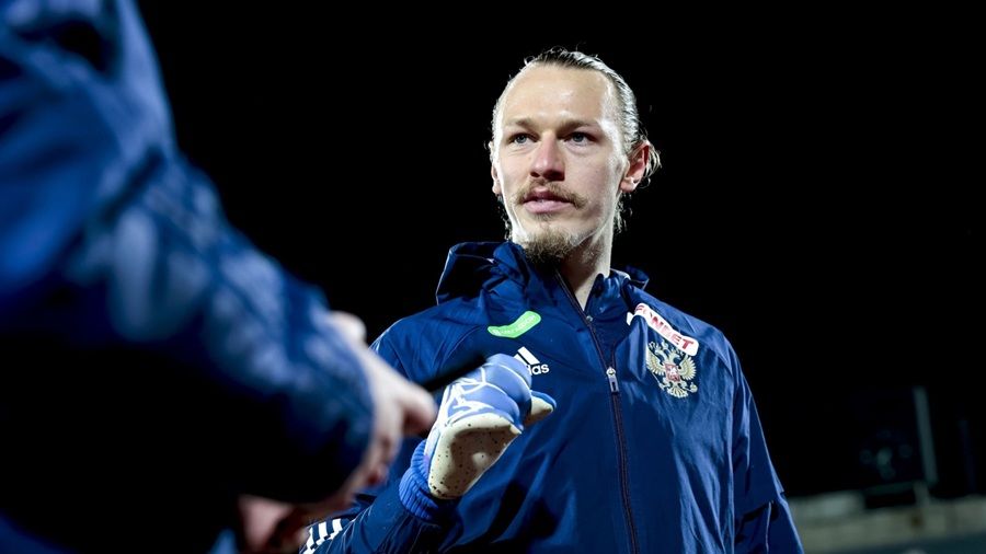 Сафонова назвали наследником Яшина. Перестаньте глумиться над великим вратарем!