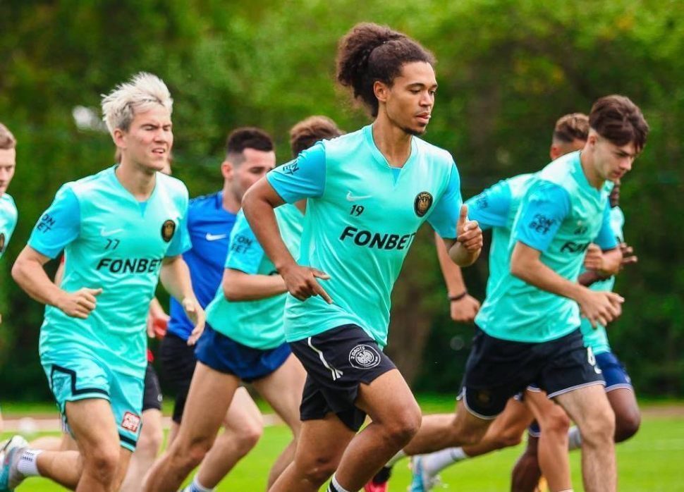 2Drots выиграли Московский кубок серебрити по футболу