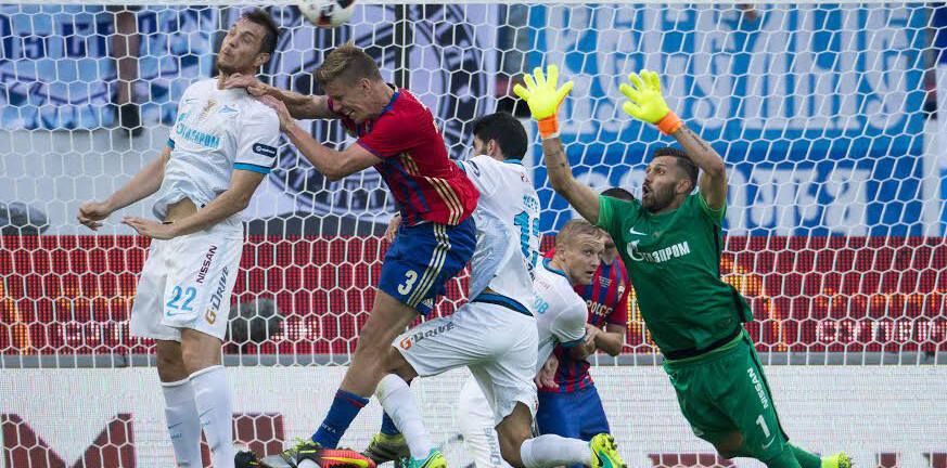 Дмитрий Бородин: Со стороны кажется, что Лодыгину запретили просто выбивать мяч Дмитрий Бородин: Со стороны кажется, что Лодыгину запретили просто выбивать мяч