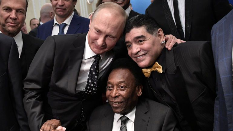 Некоторые СМИ сообщили, что Пеле умер. Сегодня его выписали из больницы