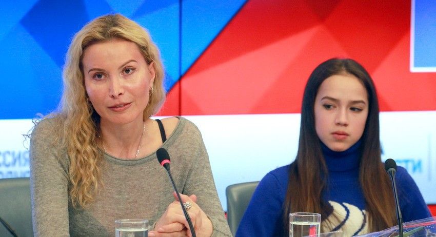 Госпожа Тутберидзе, почему вы не потребовали убрать фото ожога? Пожалейте Загитову!