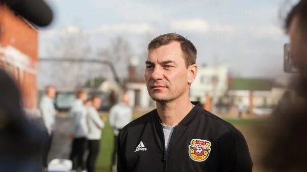 Врачи тульского «Арсенала» спасли пассажира на борту самолета