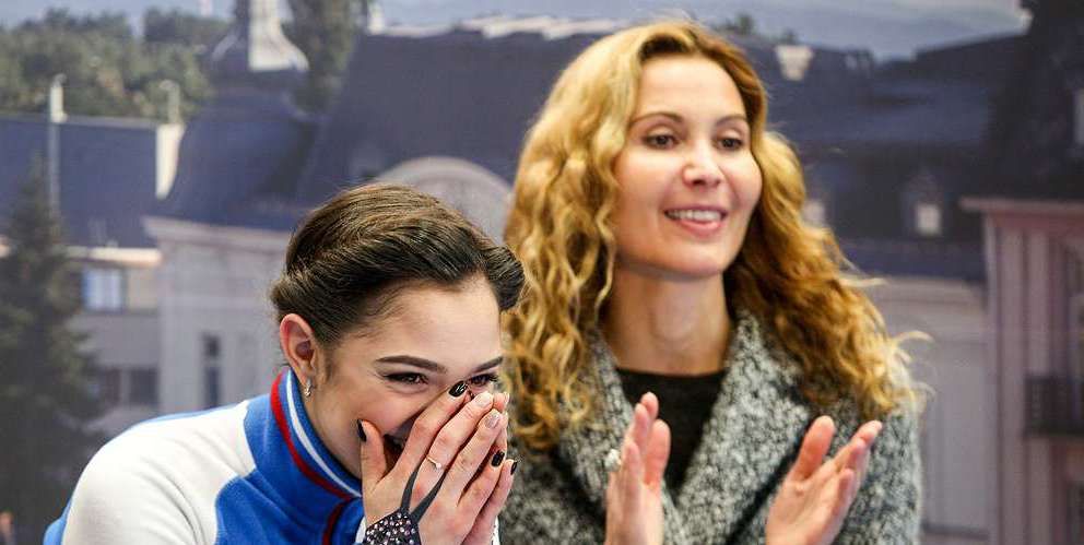 «Каждый тренер в мире восторгается ей. Может, мы однажды пообщаемся». Тренер Медведевой – о Тутберидзе «Каждый тренер в мире восторгается ей. Может, мы однажды пообщаемся». Тренер Медведевой – о Тутберидзе