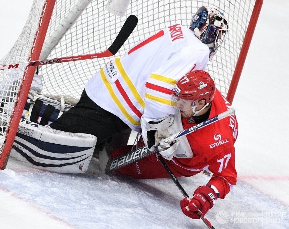 Нападающий «Спартака» Александр Куваев: Для нас сейчас каждая игра — за шесть очков Нападающий «Спартака» Александр Куваев: Для нас сейчас каждая игра — за шесть очков