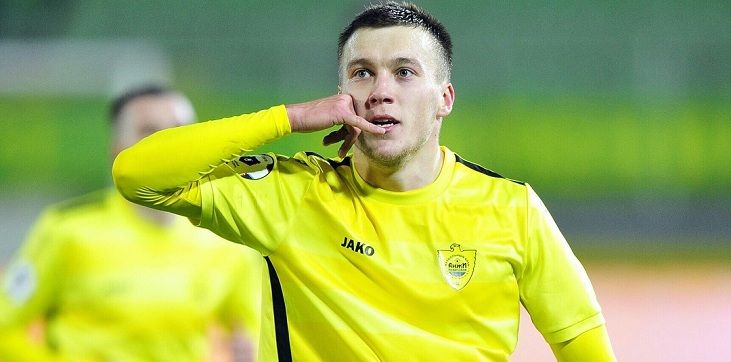 Дебютировал при Виллаш-Боаше, называет Семака золотым человеком, сыграет за «Анжи» против «Зенита». История Павла Долгова