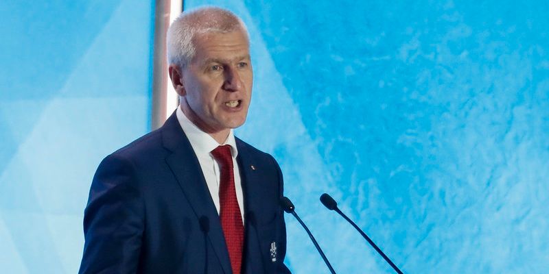 Матыцин заявил о необходимости ввести потолок зарплат в российском спорте