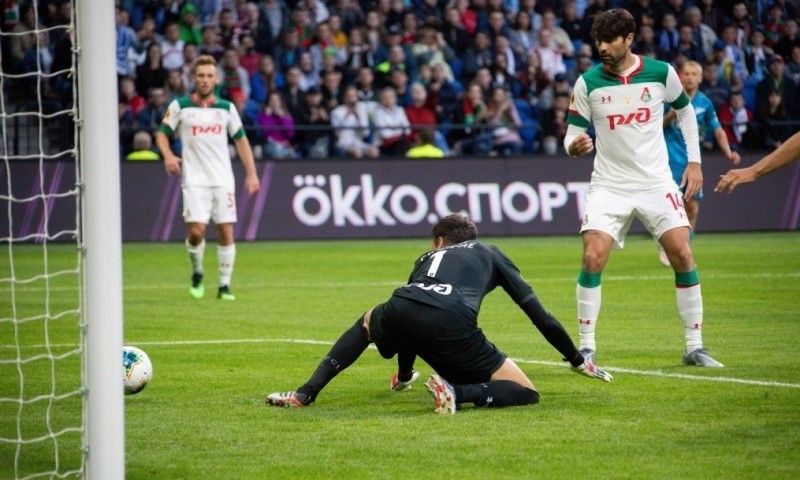 Лунев надежнее Гильерме в новом сезоне. Чего ждать от противостояний игроков «Локо» и «Зенита»?