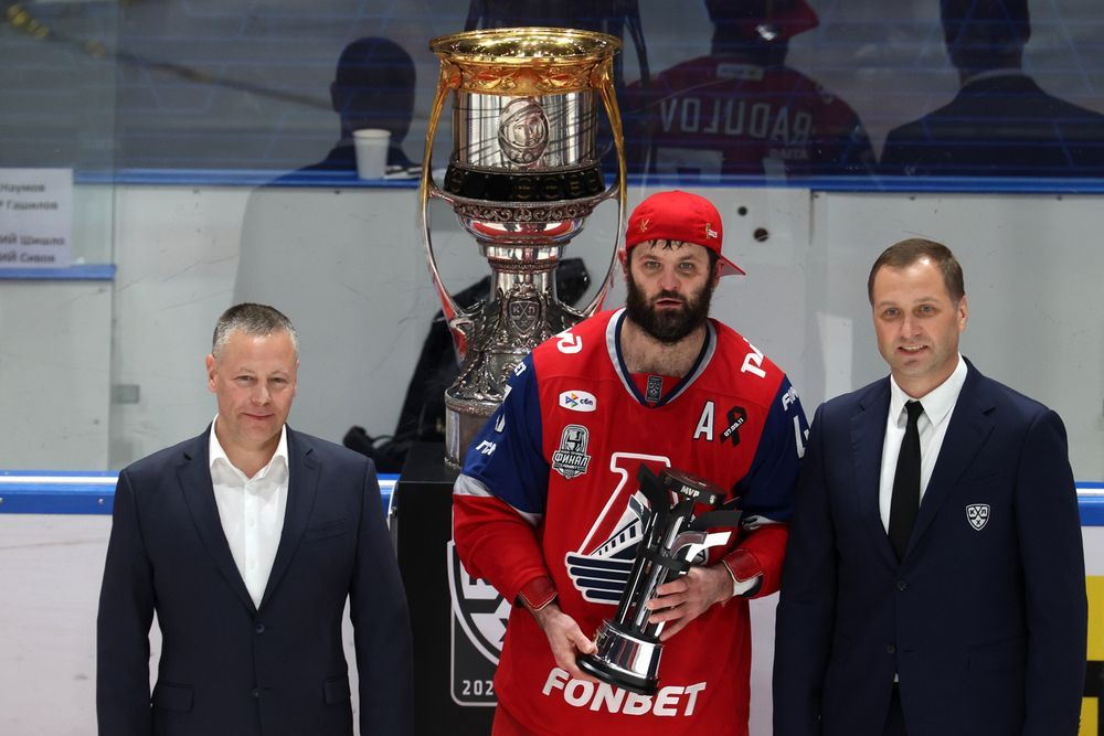 Радулов продлил контракт с «Локомотивом»